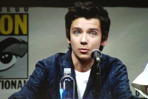 2013-07-18-enders_game_asa_butterfield_01